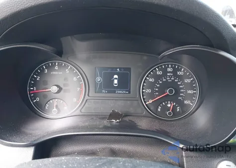 2017 Kia Optima Ex z USA, uszkodzony, nr VIN 5XXGU4L31HG135790